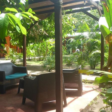 Aracari Garden Hostel Тортугеро Экстерьер фото