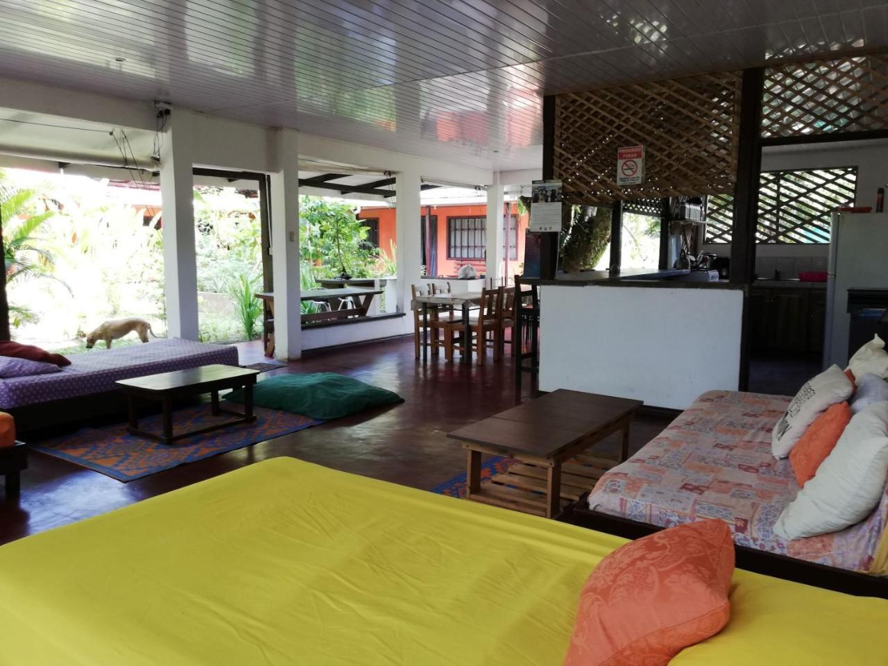 Aracari Garden Hostel Тортугеро Экстерьер фото